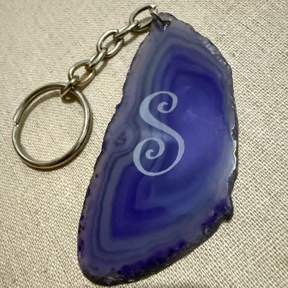 Purple Agate Slice Keychain with “S” Monogram – Natural Stone Initial Charm - Picture 7 of 17
